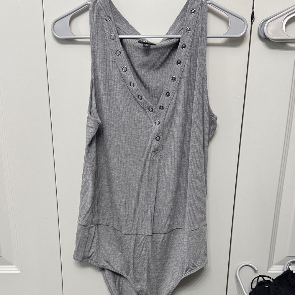 torrid Gray Ribbed V-Neck Snap-Front Bodysuit